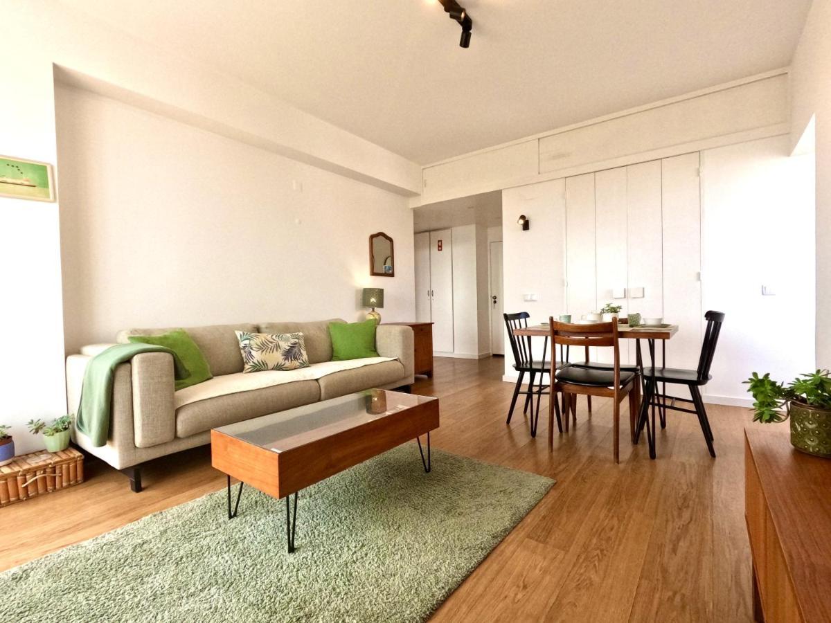 Peaceful & Panoramic Views Apartment, Apartment Cascais
