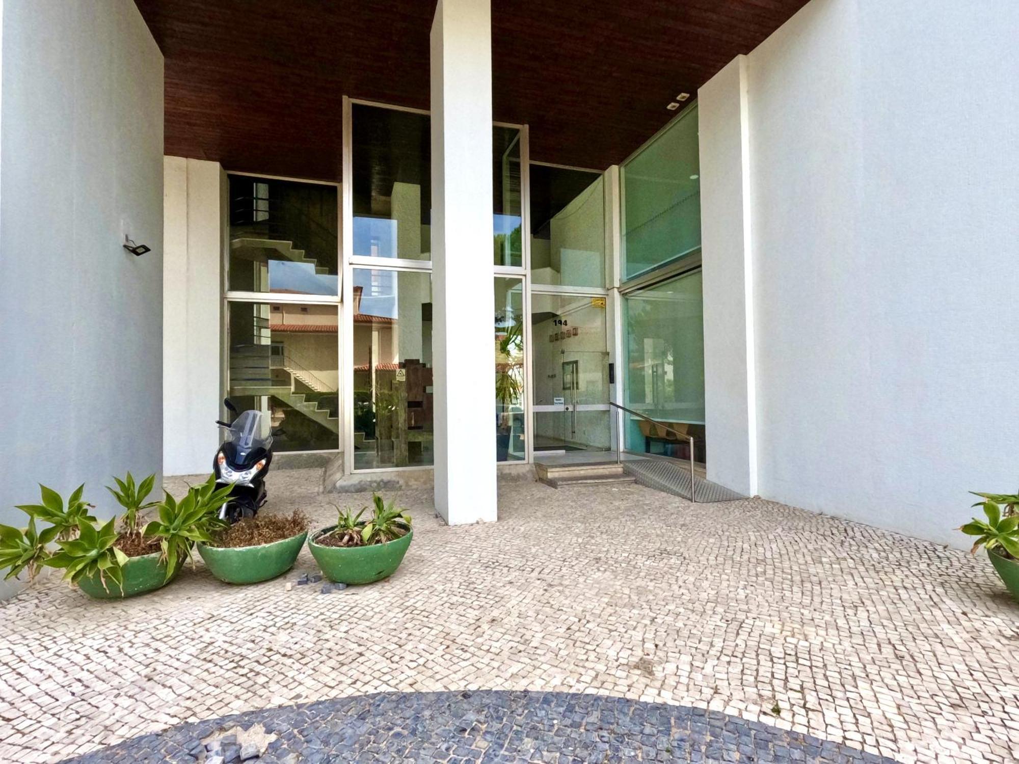 Peaceful & Panoramic Views Apartment, Apartment Cascais